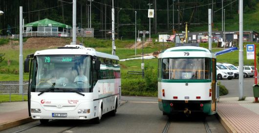 BUS-TRAM Horní Hanychov WEB