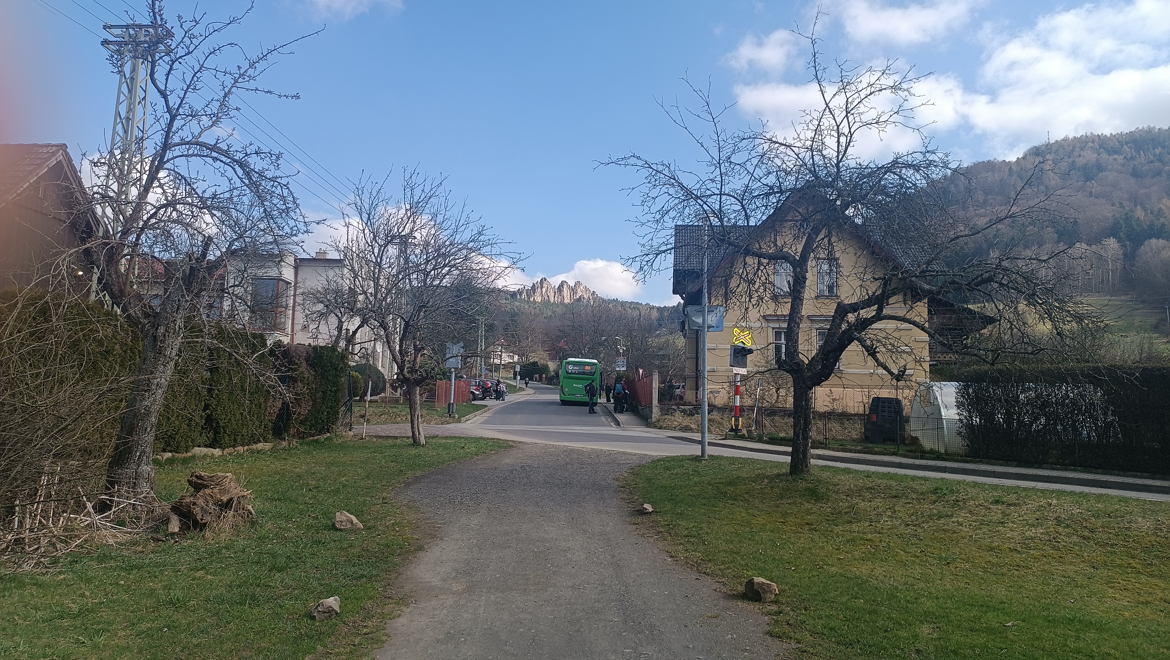 Linky 342, 391, 392 a 550: Skalní města, hrady a brána do Českého ráje