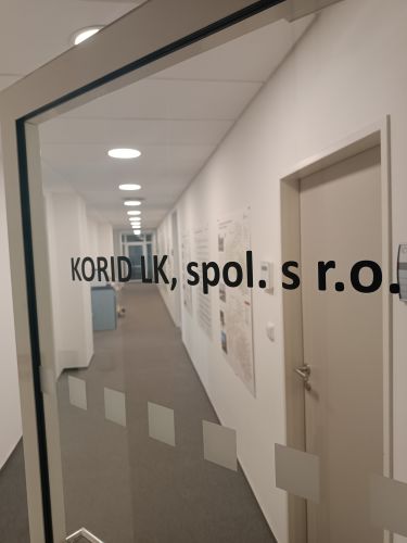 Korid dveře