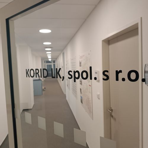 Korid dveře