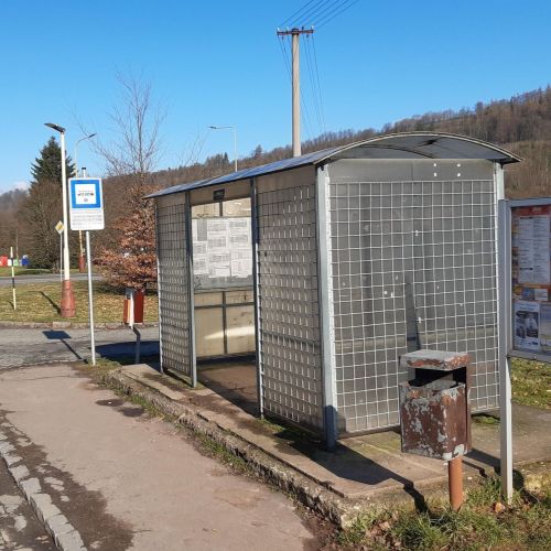 Jilemni zastavka Hrabačov, křiž.