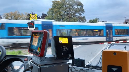 Proč řidič nebo průvodčí kontroluje jízdní doklad?