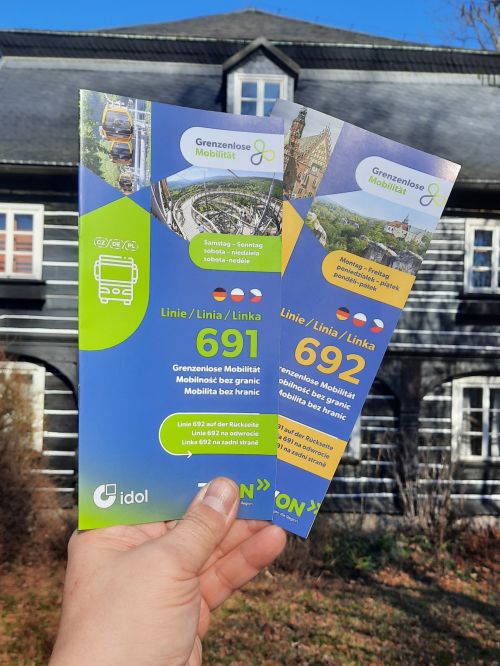 Autobusové linky 691 a 692, které propojují region Trojzemí.