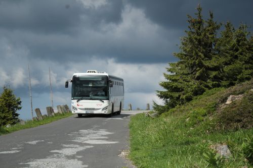 Od 1. 6. zahájení provozu linek 991 a 995 na Zlaté Návrší.